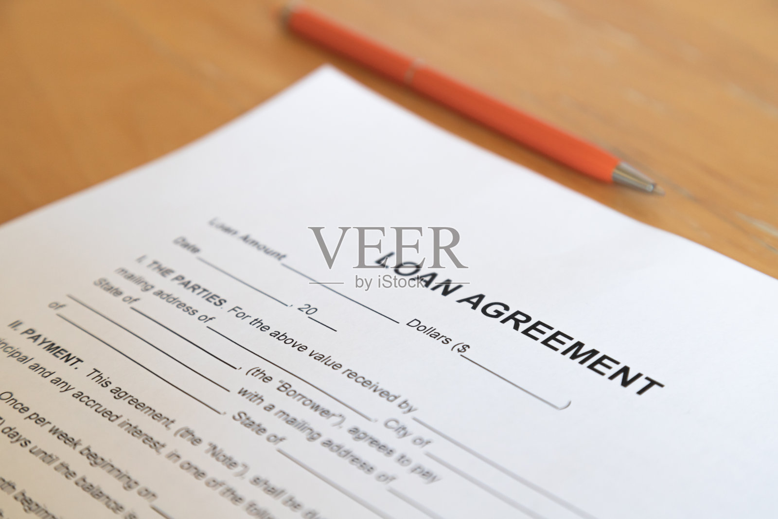 贷款协议及笔照片摄影图片