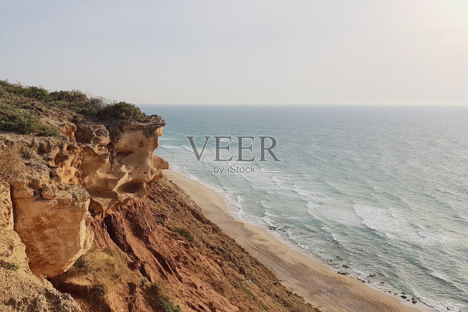 内坦亚阿加曼海滩风光，以色列照片摄影图片