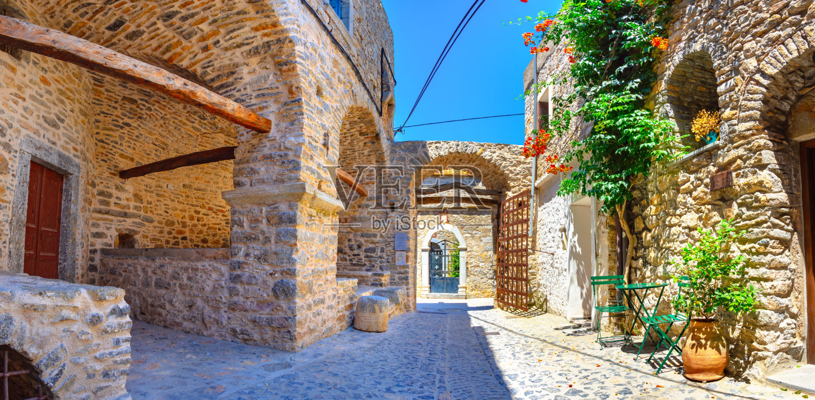 中世纪的梅斯塔村是希腊希奥斯岛主要的mastihochoria村之一。照片摄影图片