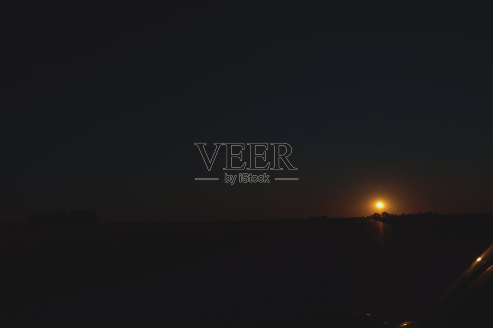 日落的太阳耀斑照片摄影图片