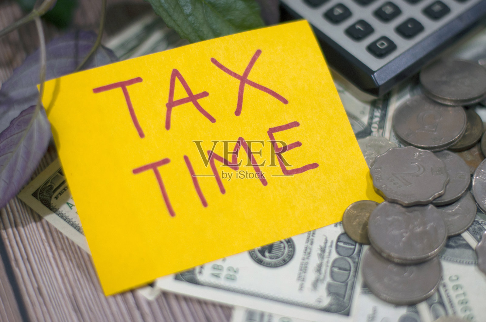 报税季节:报税提示照片摄影图片