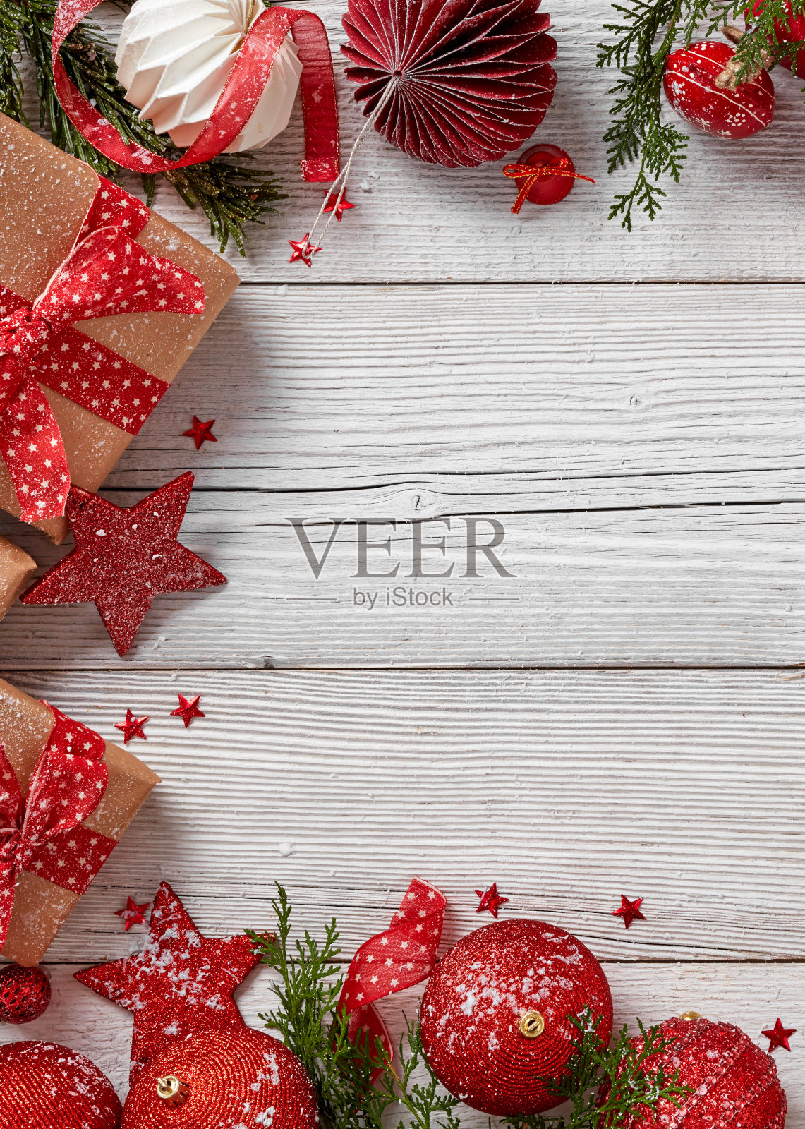 圣诞球和装饰品特写照片摄影图片