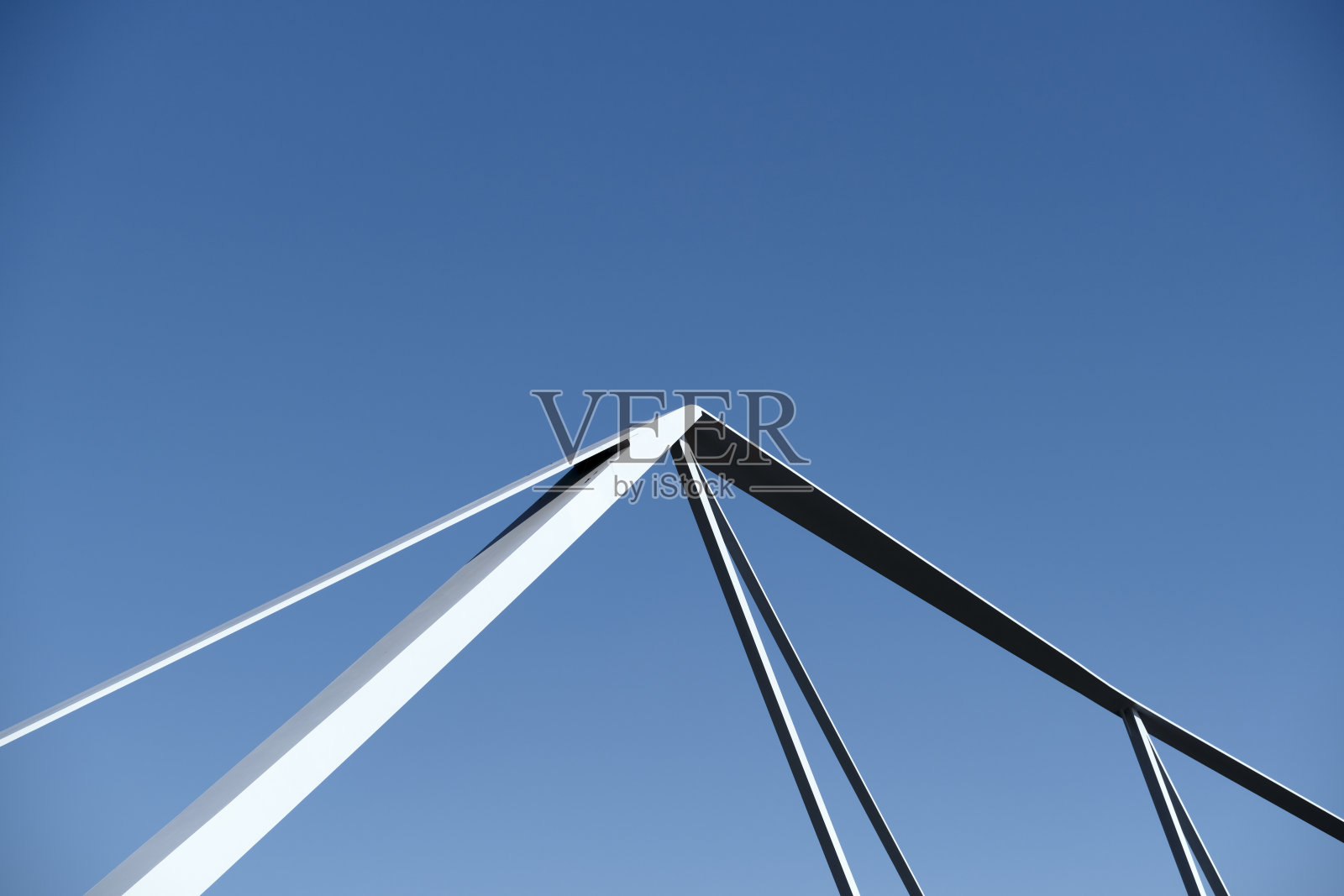 桥梁结构顶部构件照片摄影图片