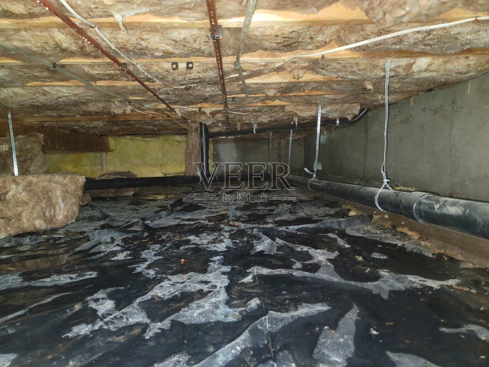 潮湿的狭小空隙照片摄影图片