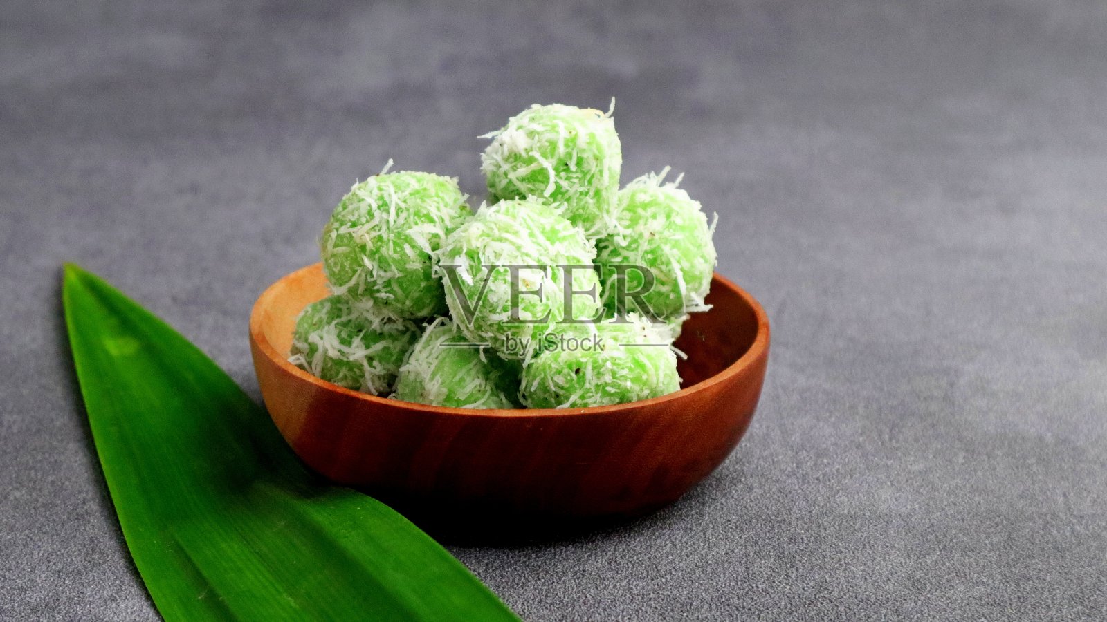 Klepon是一种传统的印尼小吃照片摄影图片