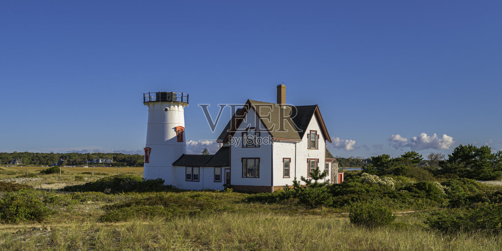 查塔姆灯塔的秋景照片摄影图片