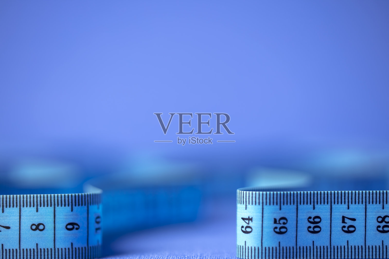 带复制空间的近距离测量照片摄影图片