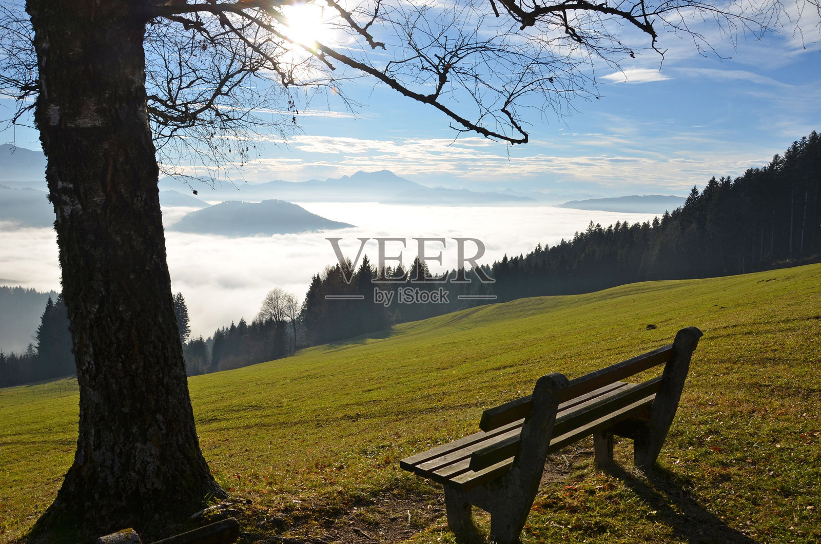 海雾加伯格照片摄影图片