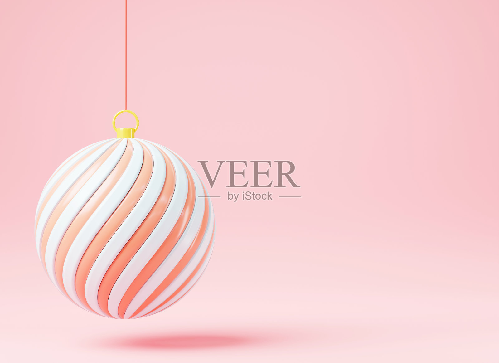 圣诞彩球装饰挂孤立照片摄影图片