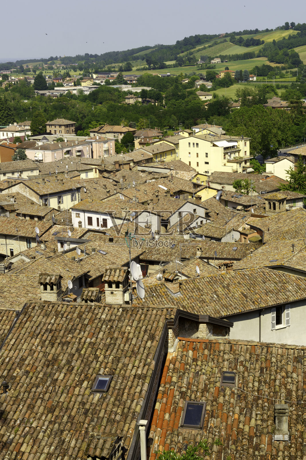 阿奎托城堡，意大利皮亚琴察省的历史名城照片摄影图片