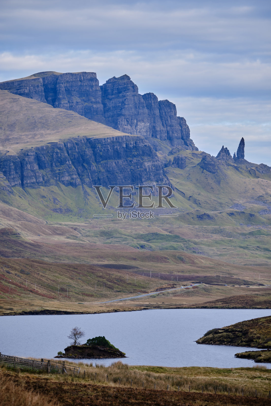 斯托尔和利坦湖的老人照片摄影图片