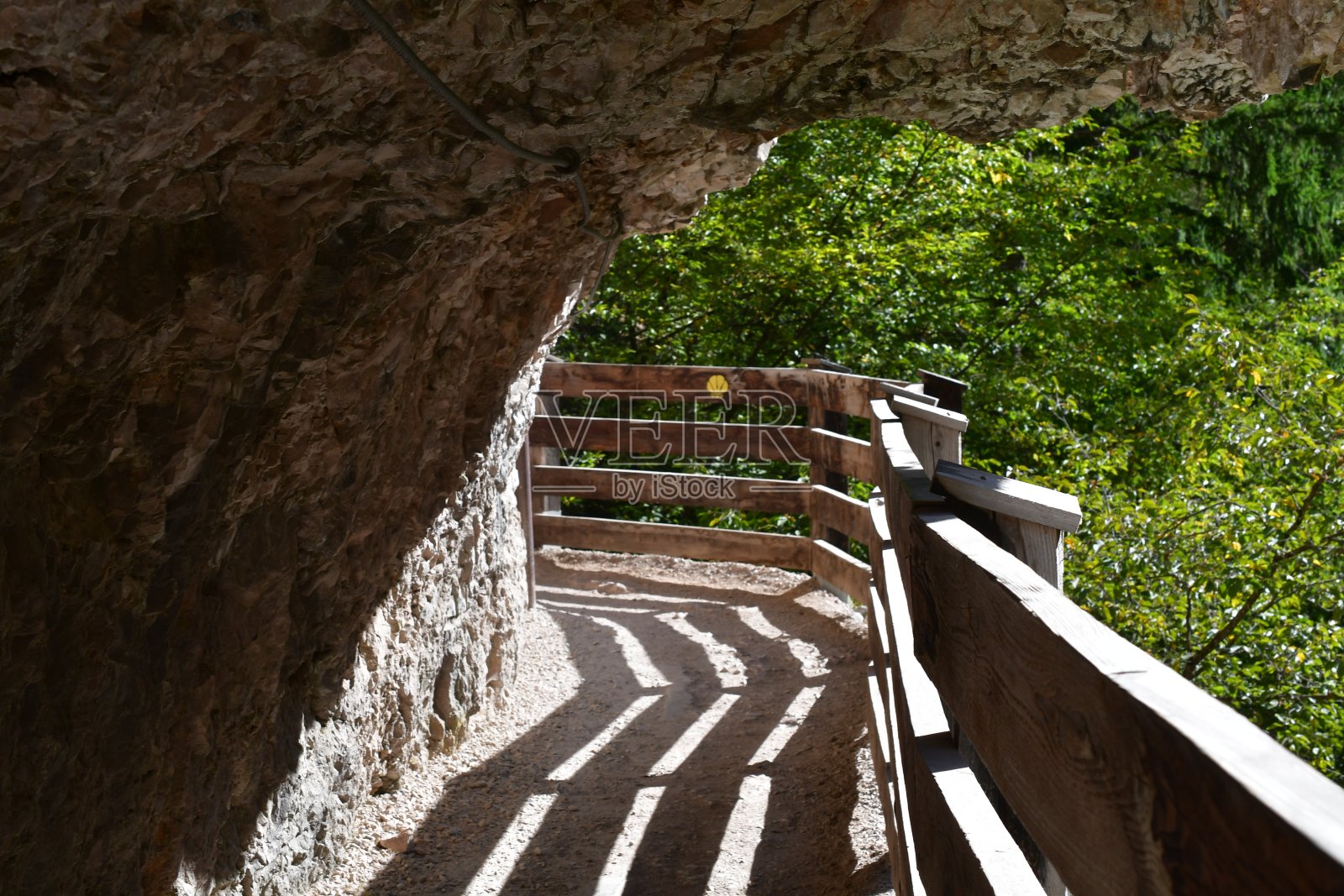 Trentino的一条徒步旅行路线照片摄影图片