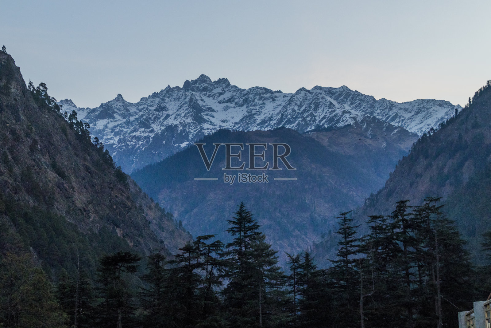 卡索尔、帕瓦蒂山谷的各种景色照片摄影图片