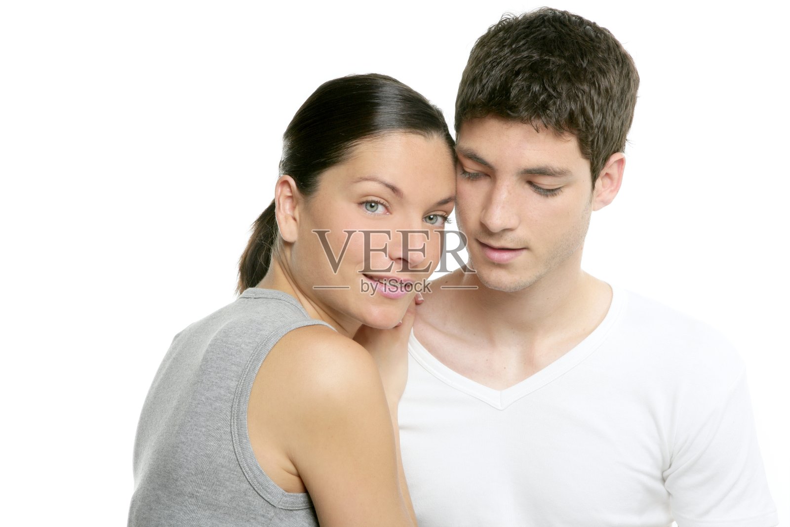 漂亮的年轻的新鲜的现代夫妇拥抱在白色照片摄影图片