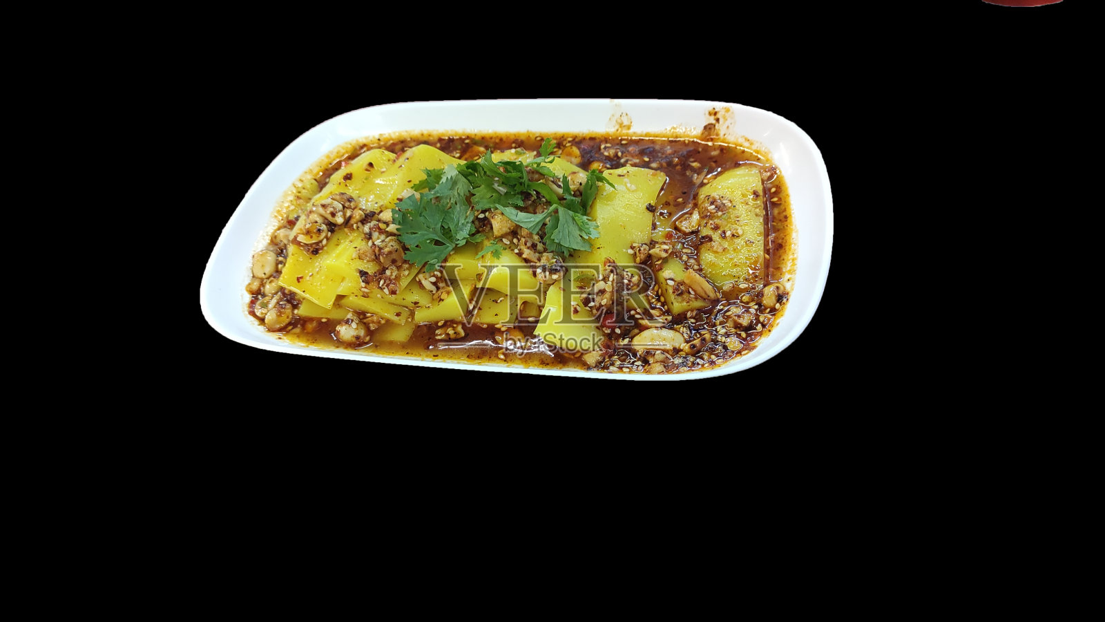 缅甸鹰嘴豆豆腐与辣酱黑色背景。照片摄影图片