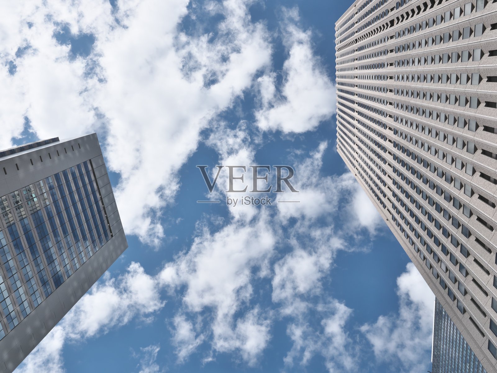 日本东京新宿副中心的高层建筑和摩天大楼照片摄影图片