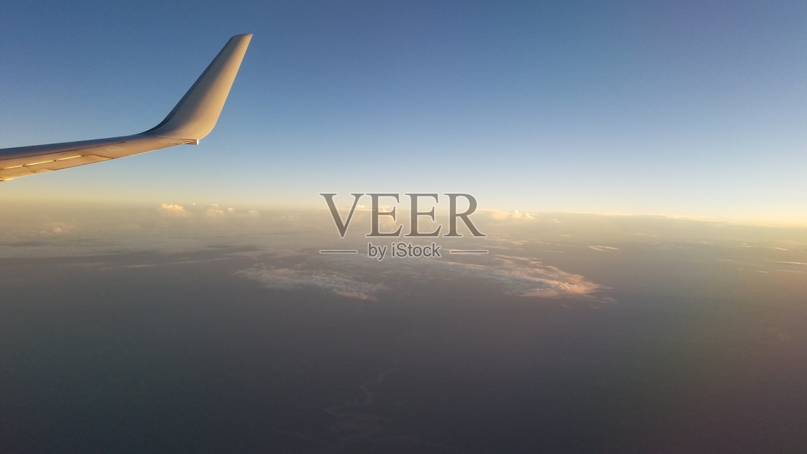 黎明在去波特兰的路上照片摄影图片