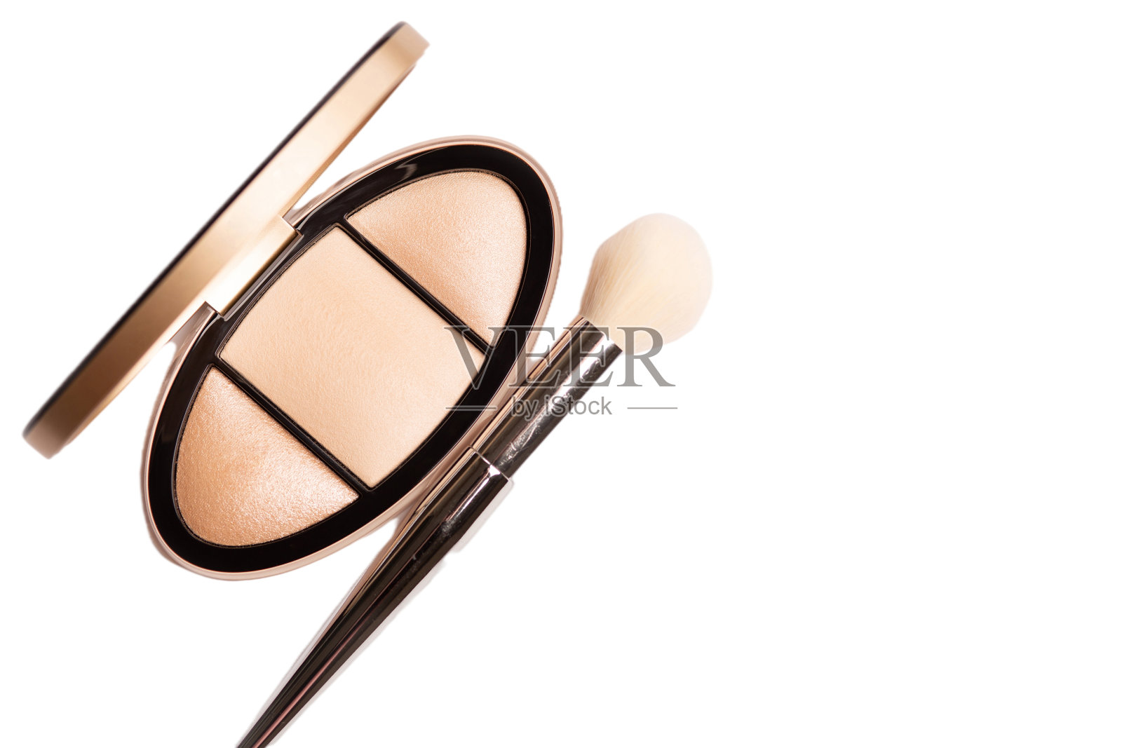 用刷子挑亮照片摄影图片