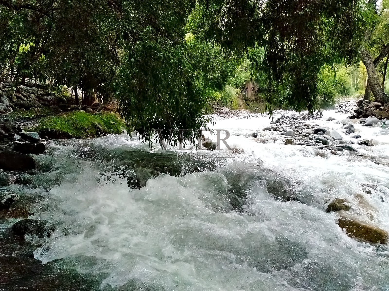 高山流水照片摄影图片