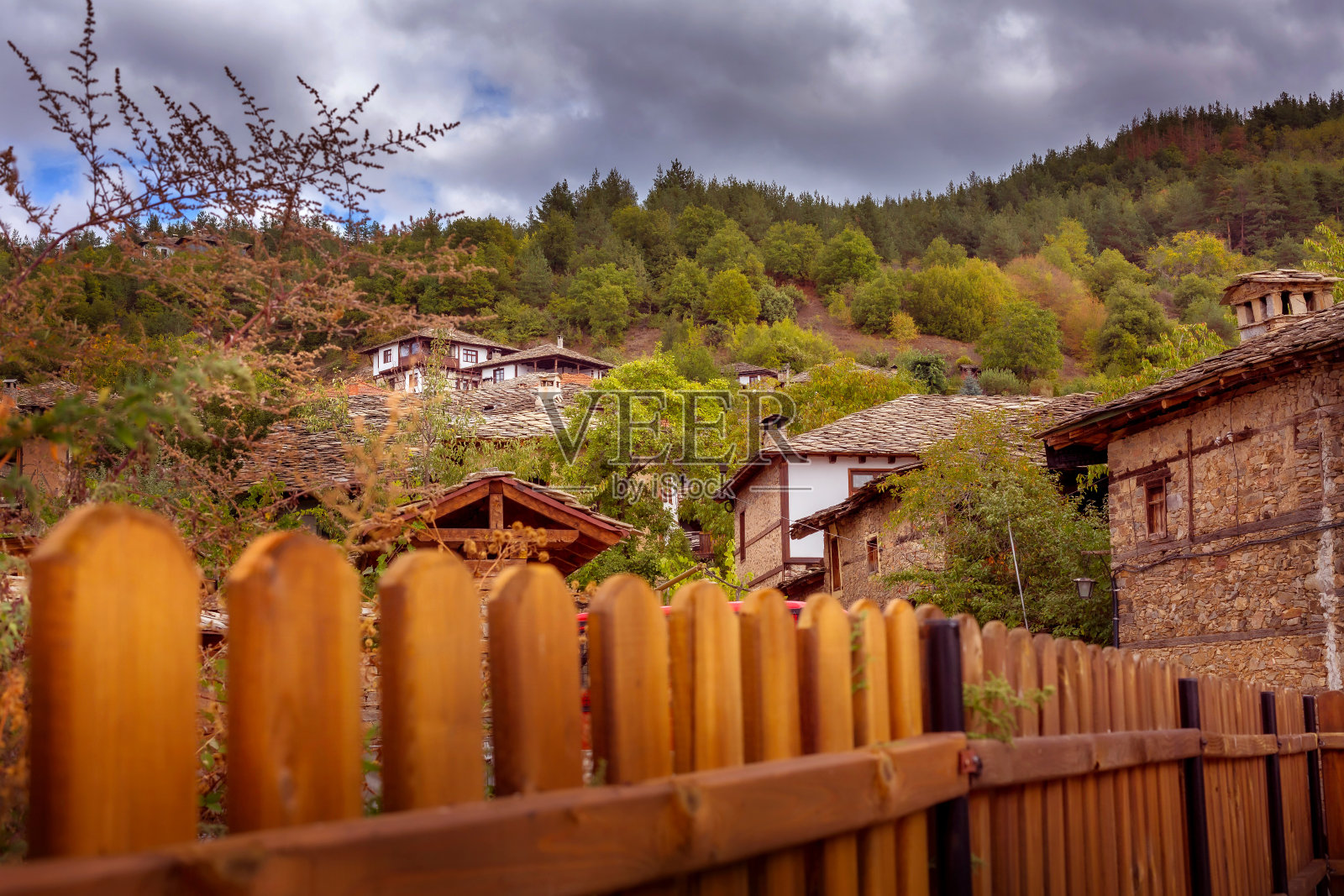 保加利亚莱辛顿的秋天照片摄影图片