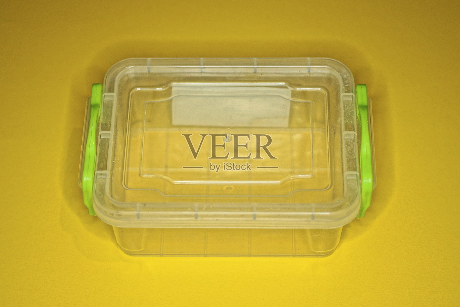 一个空的封闭的白色塑料食品盒照片摄影图片