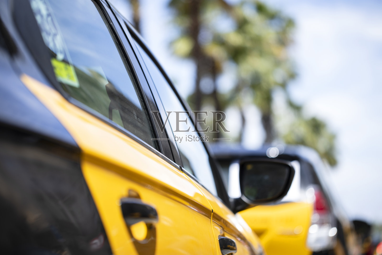 出租车在巴塞罗那照片摄影图片