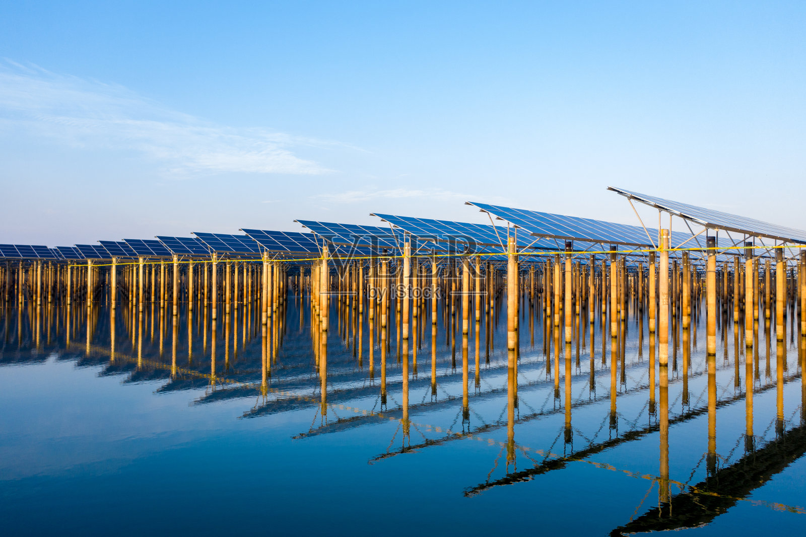 大型光伏电站照片摄影图片