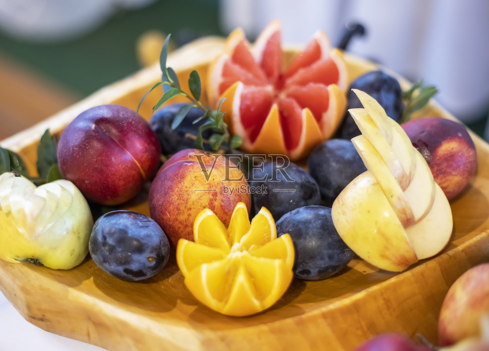 五颜六色和各种各样的水果堆照片摄影图片