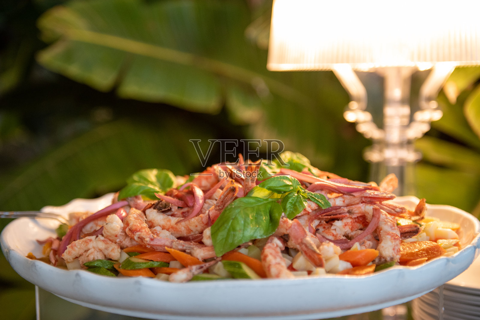 虾沙拉照片摄影图片