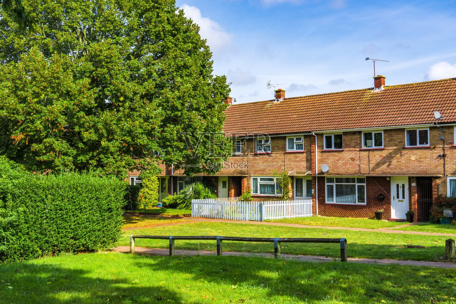 英国的一排连栋房屋照片摄影图片