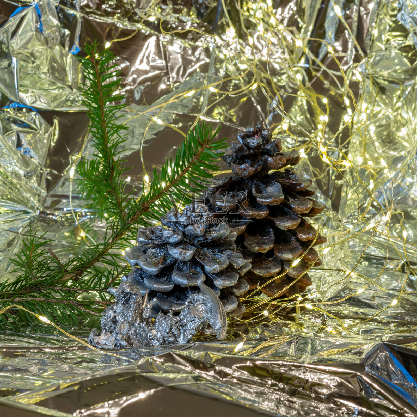 圣诞属性，白光链背景照片摄影图片