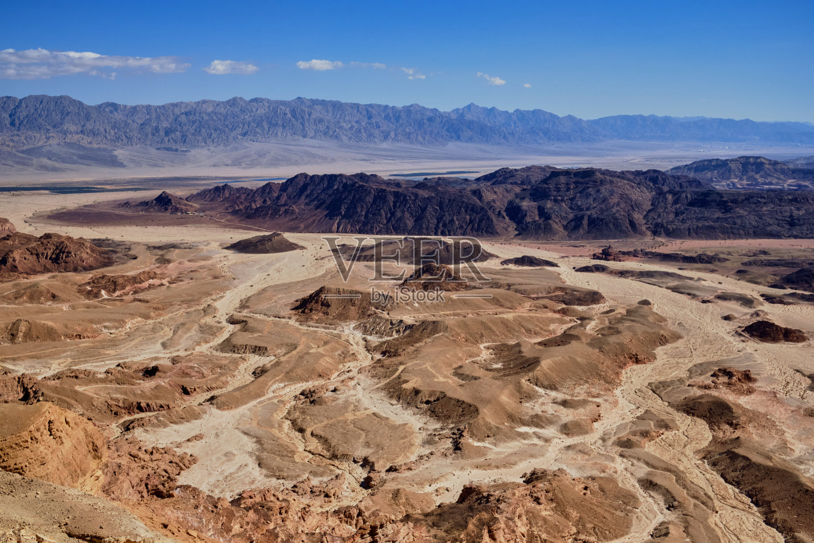 从当地山丘眺望提姆纳公园景色照片摄影图片