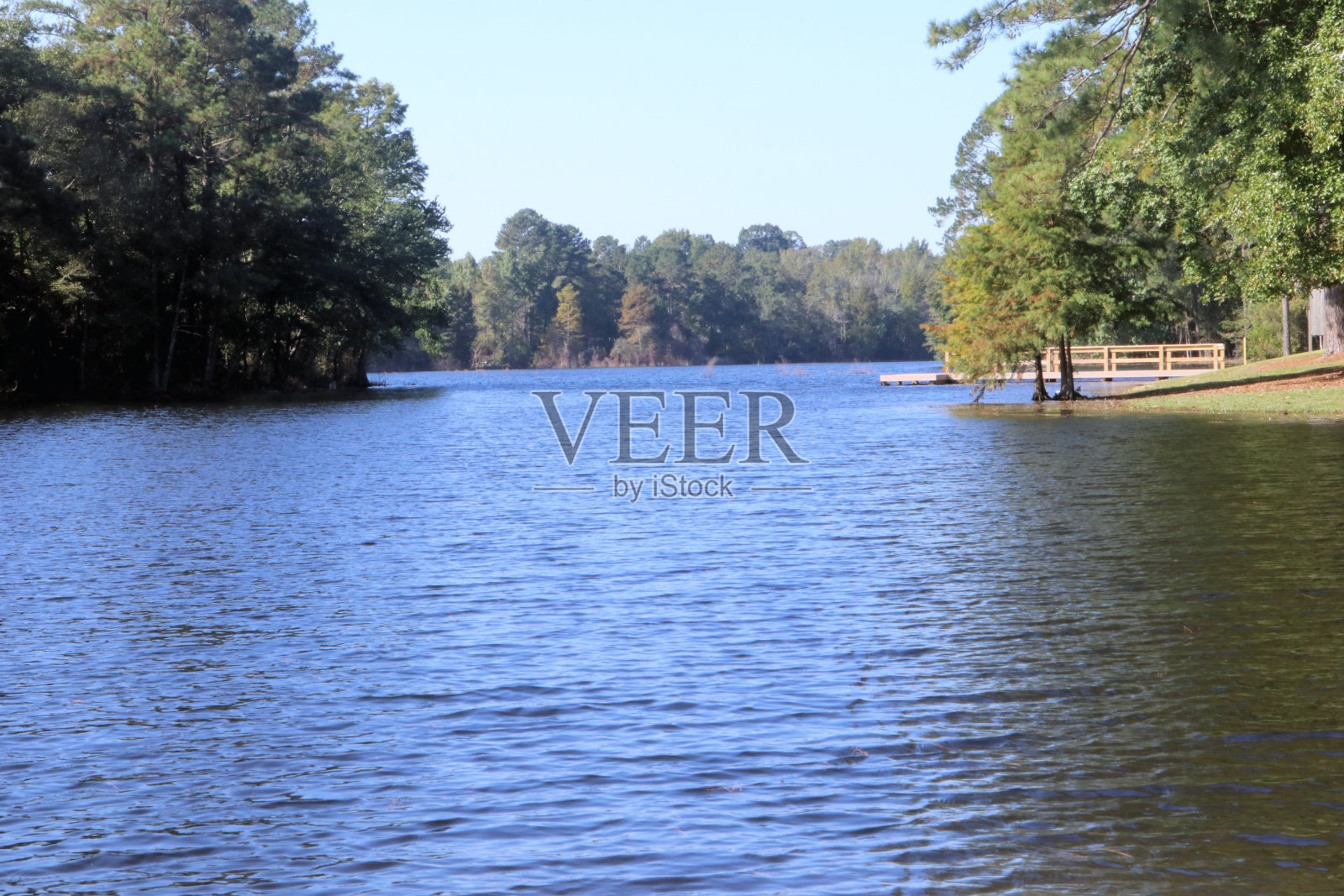 吉布森池塘照片摄影图片