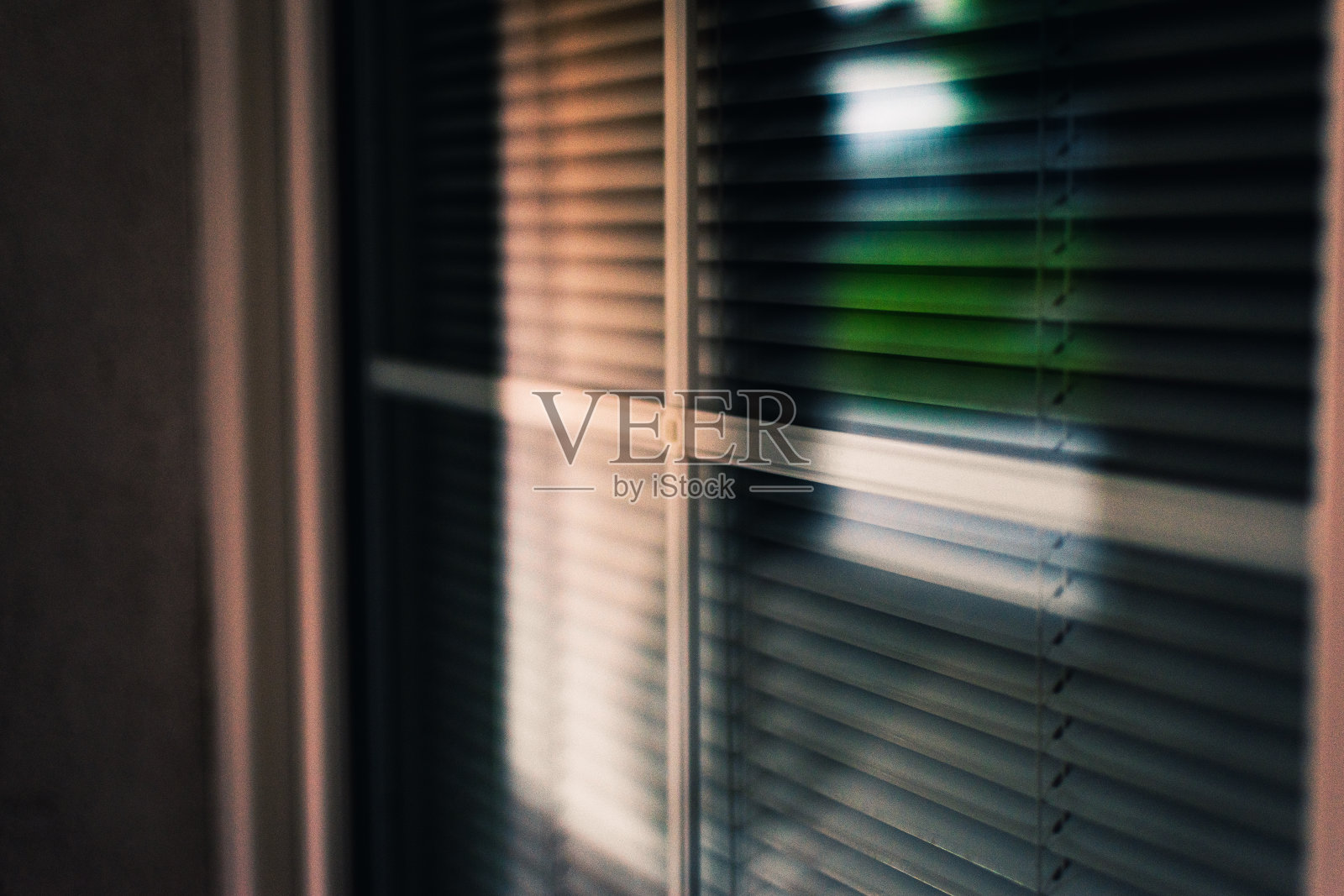 窗户反射照片摄影图片