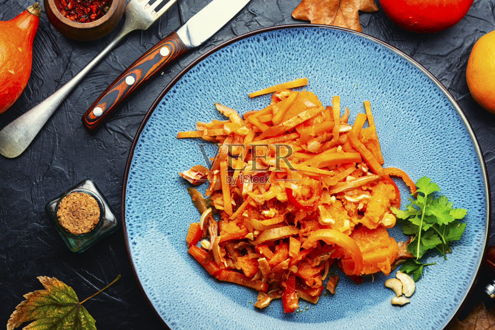 美味的南瓜肉沙拉照片摄影图片