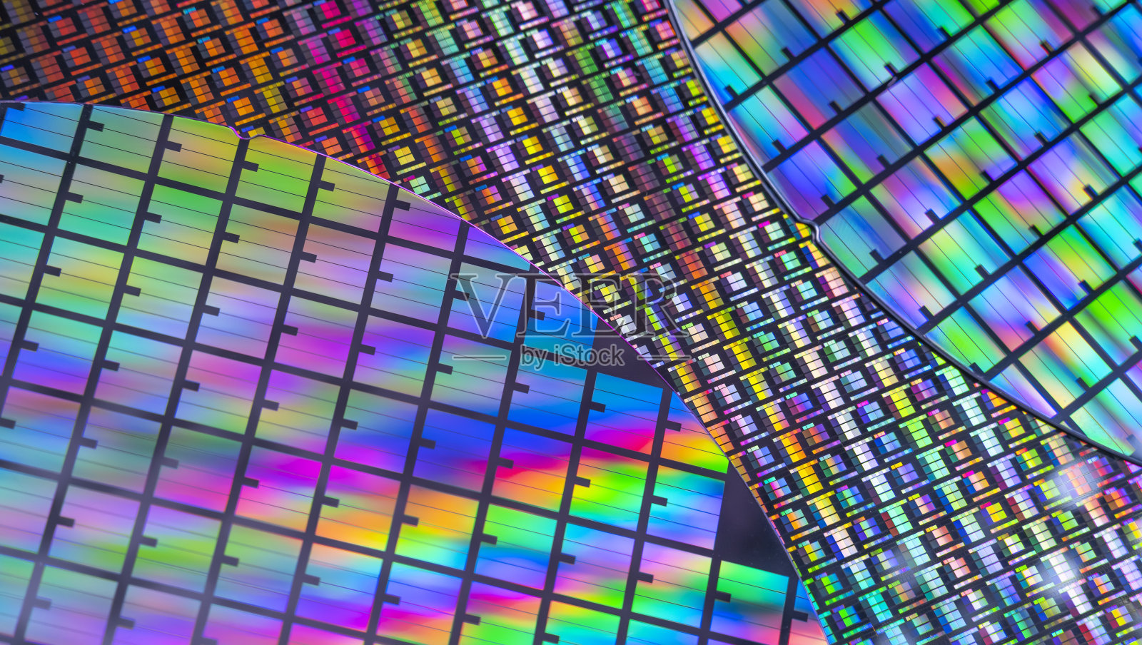 反射不同颜色的硅片。照片摄影图片