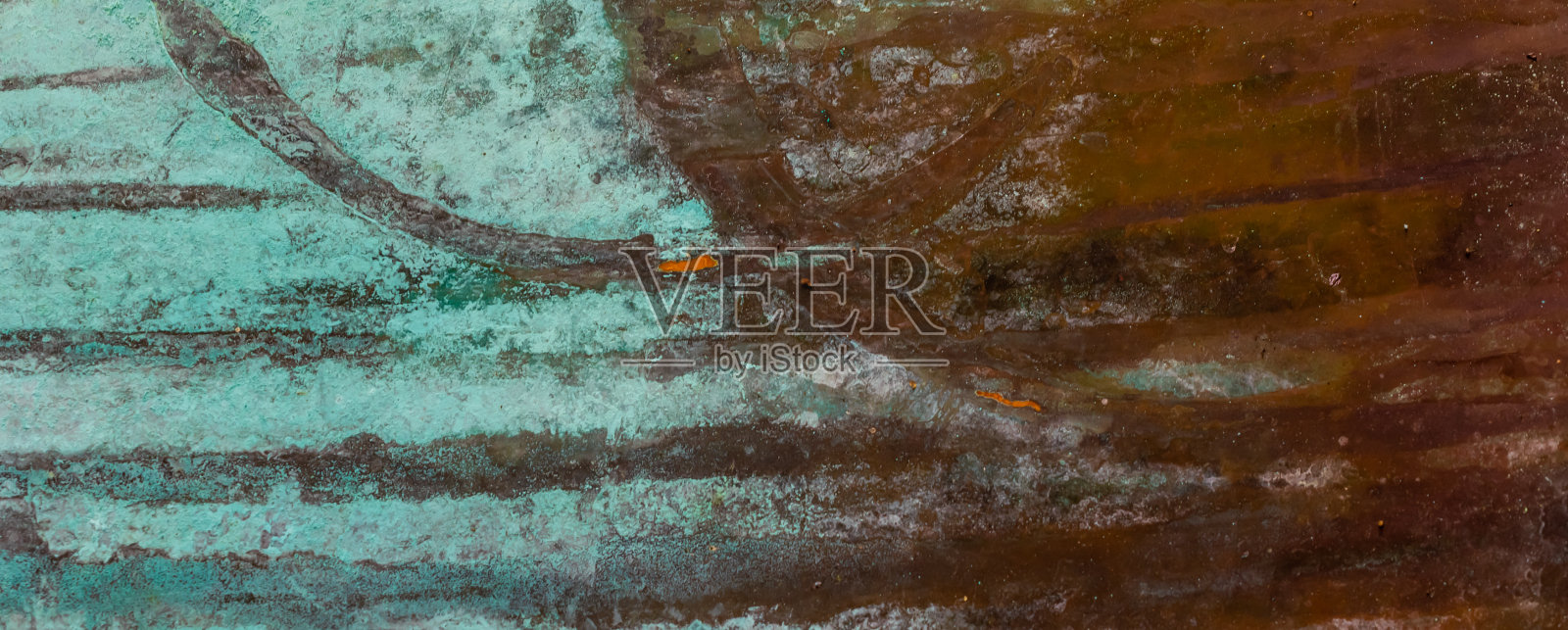 镀有蓝色铜锈的铜板照片摄影图片