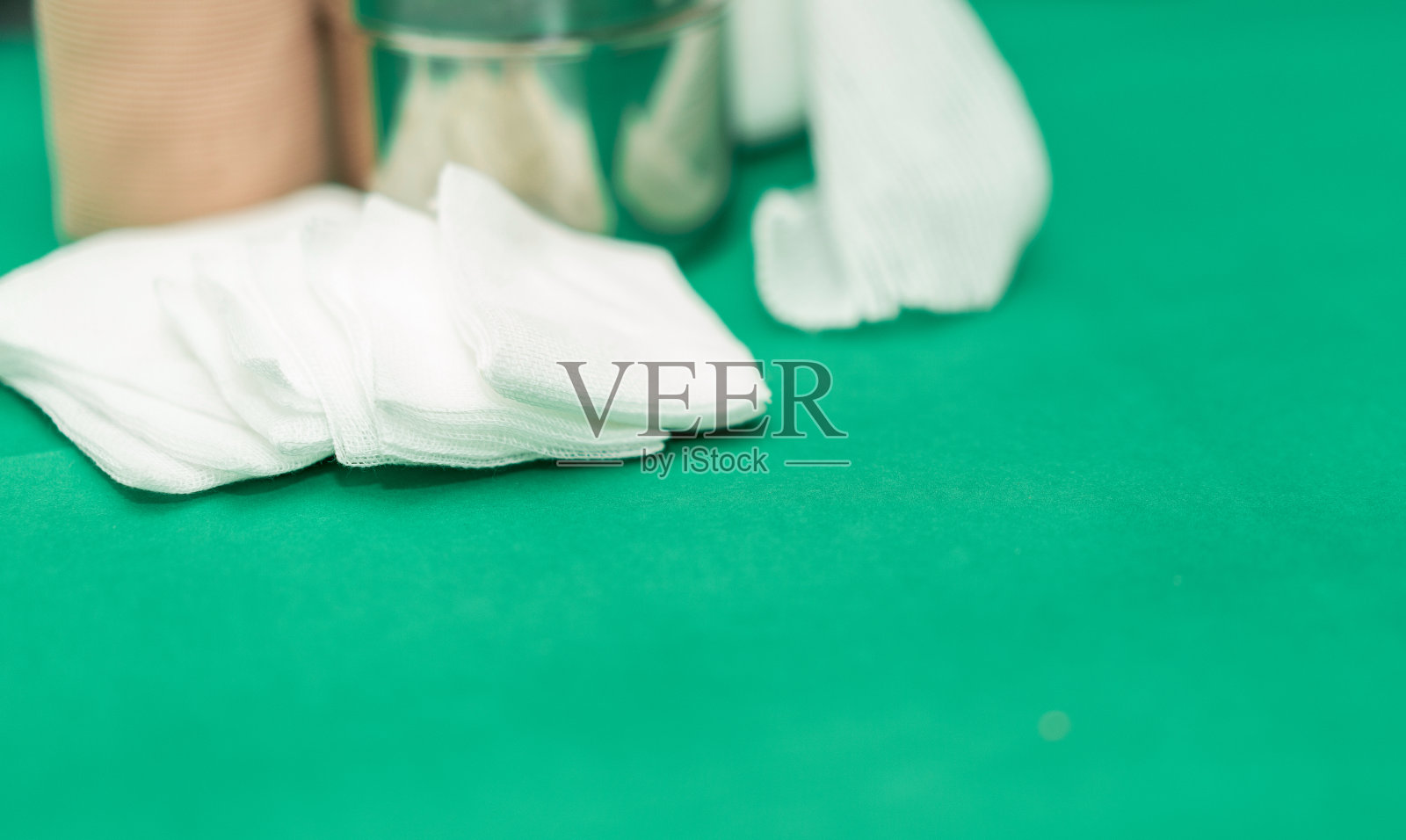 急救用弹性绷带纱布卷照片摄影图片