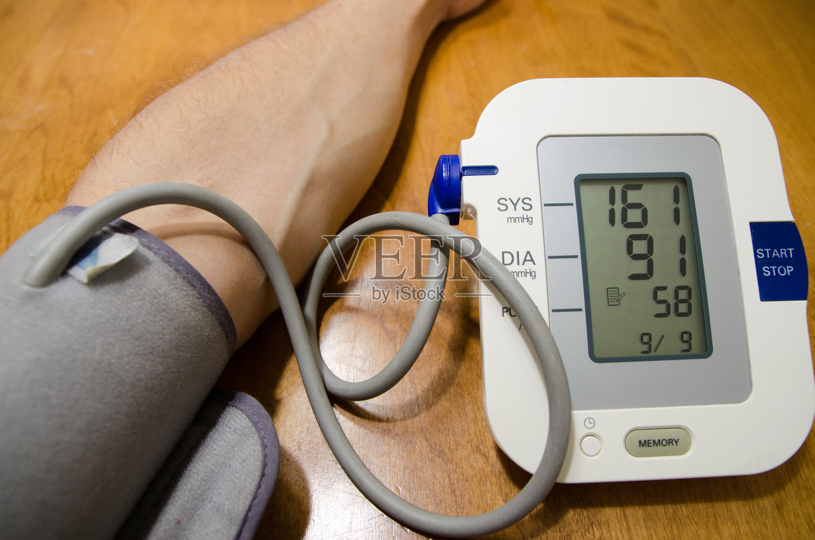 低压血压计照片摄影图片