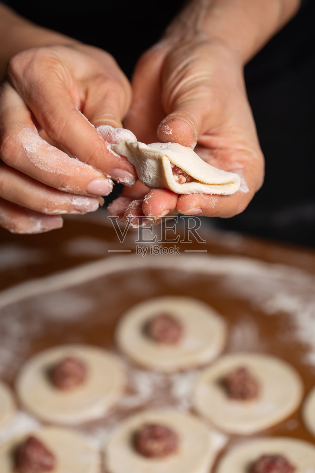 饺子烹饪过程照片摄影图片