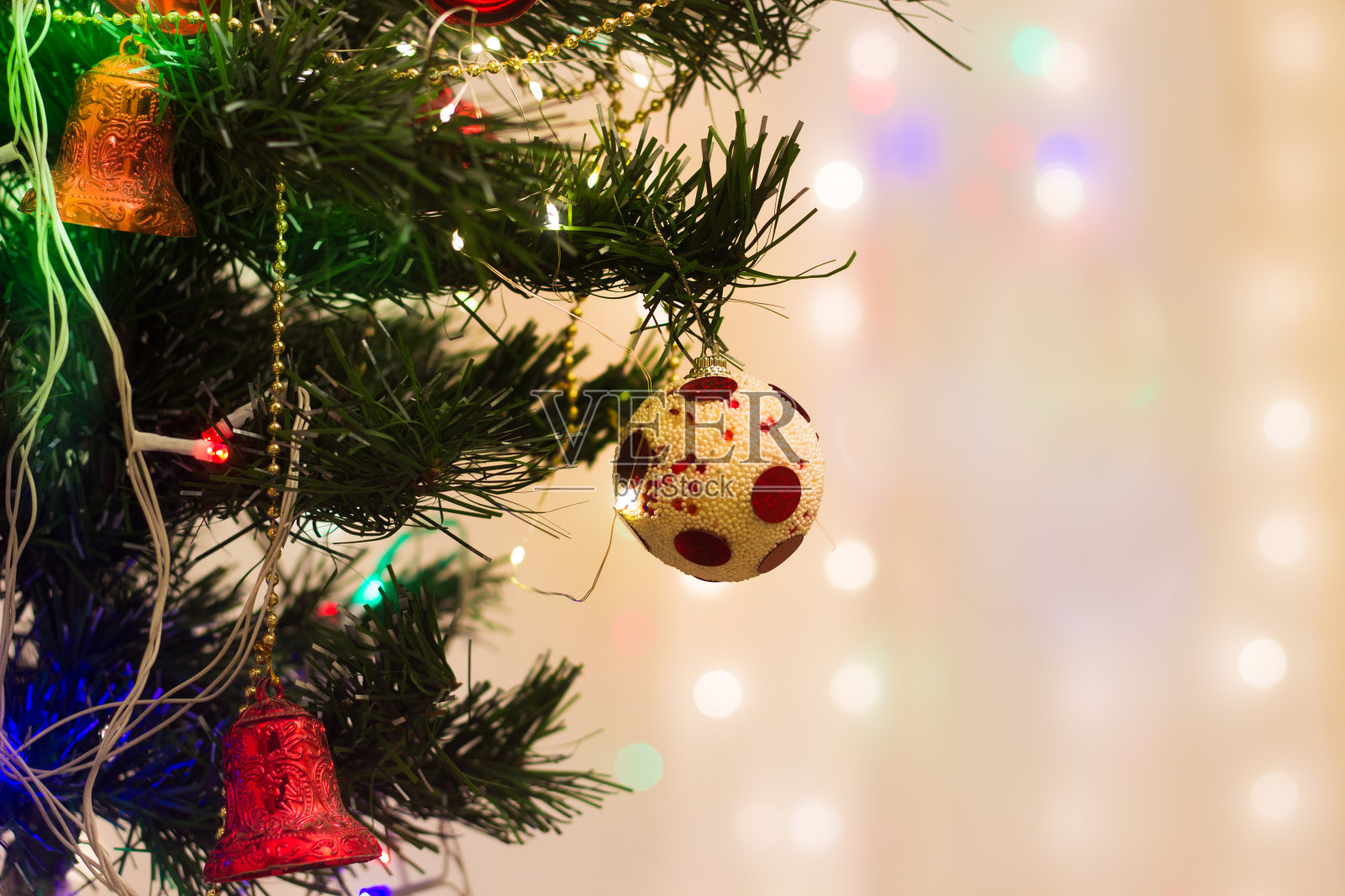 丰富多彩的圣诞节和新年装饰背景墙纸或模板的设计与文本复制空间照片摄影图片