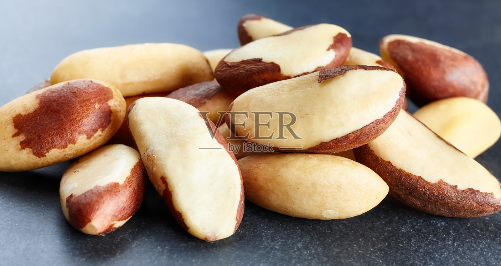 巴西坚果的特写照片。照片摄影图片