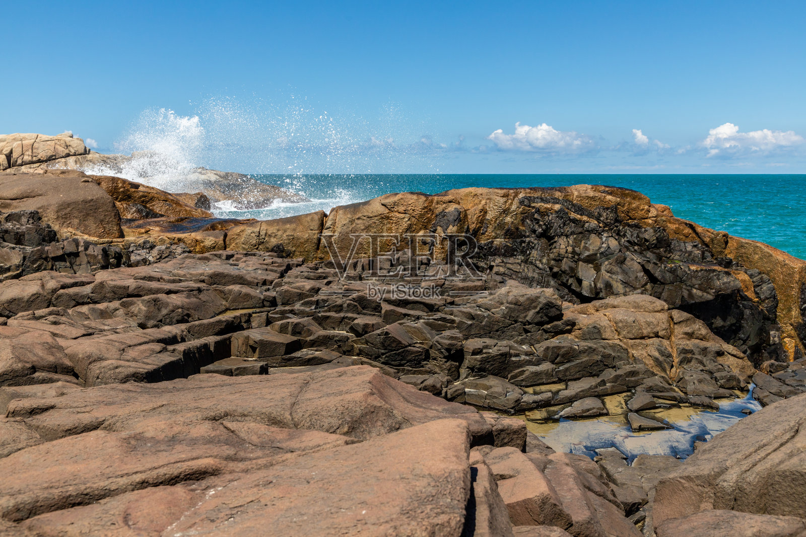岩石和波照片摄影图片