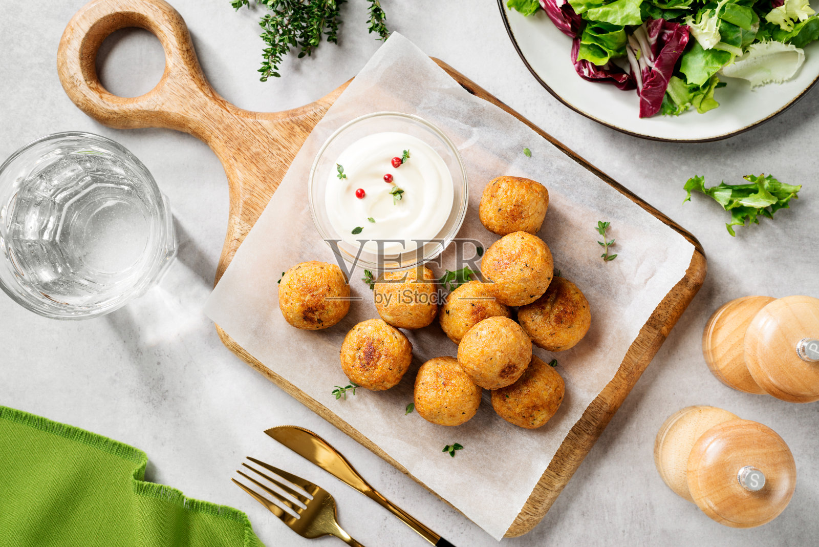 鹰嘴豆沙拉丸照片摄影图片