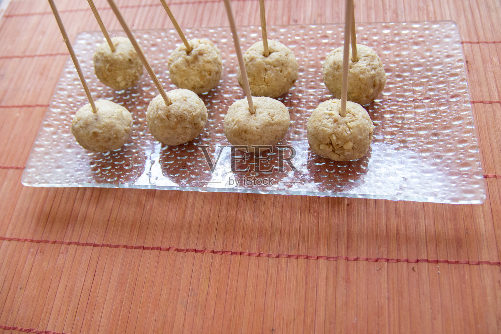 椰子片巧克力棒棒糖蛋糕照片摄影图片