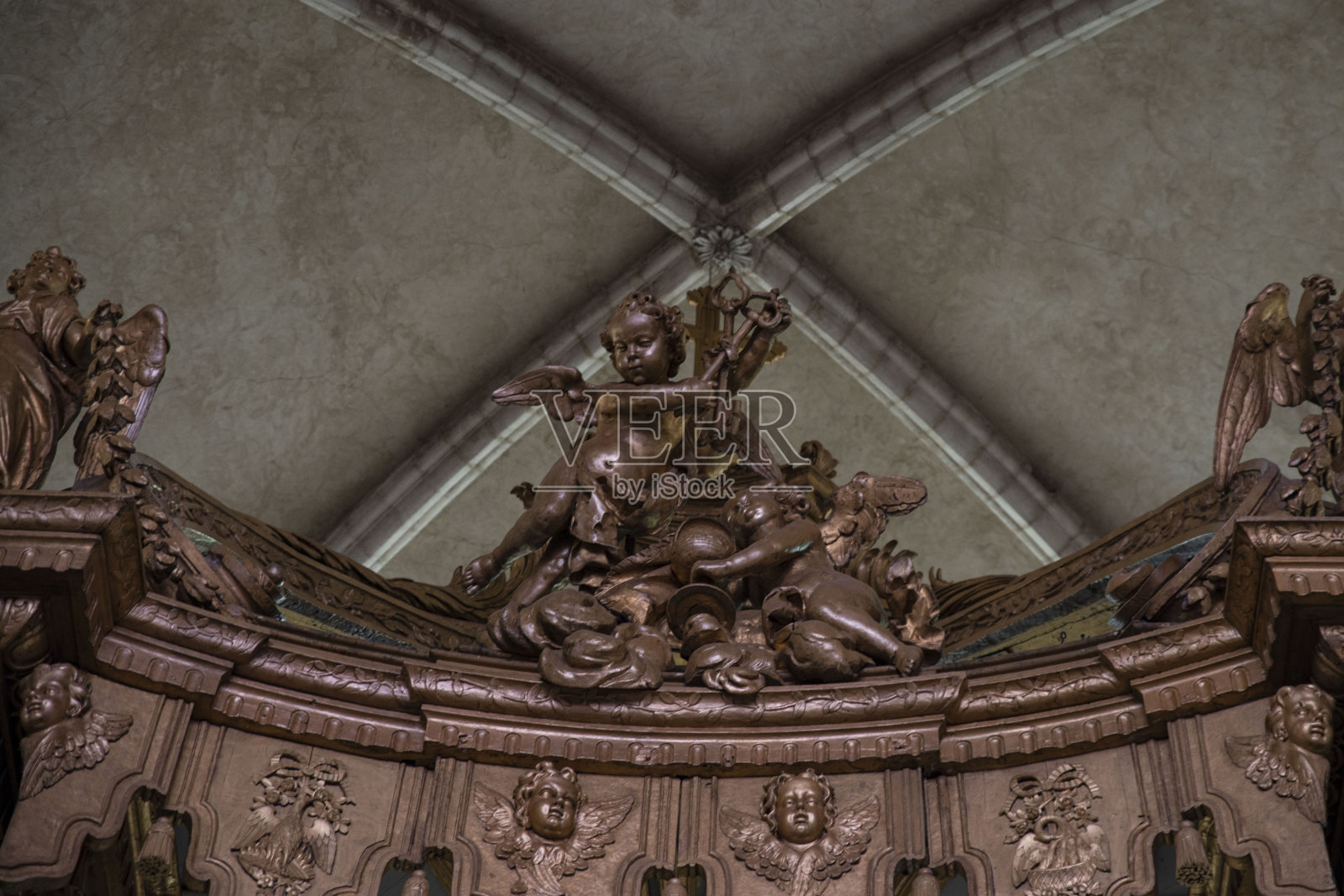 凡尔登大教堂内部照片摄影图片