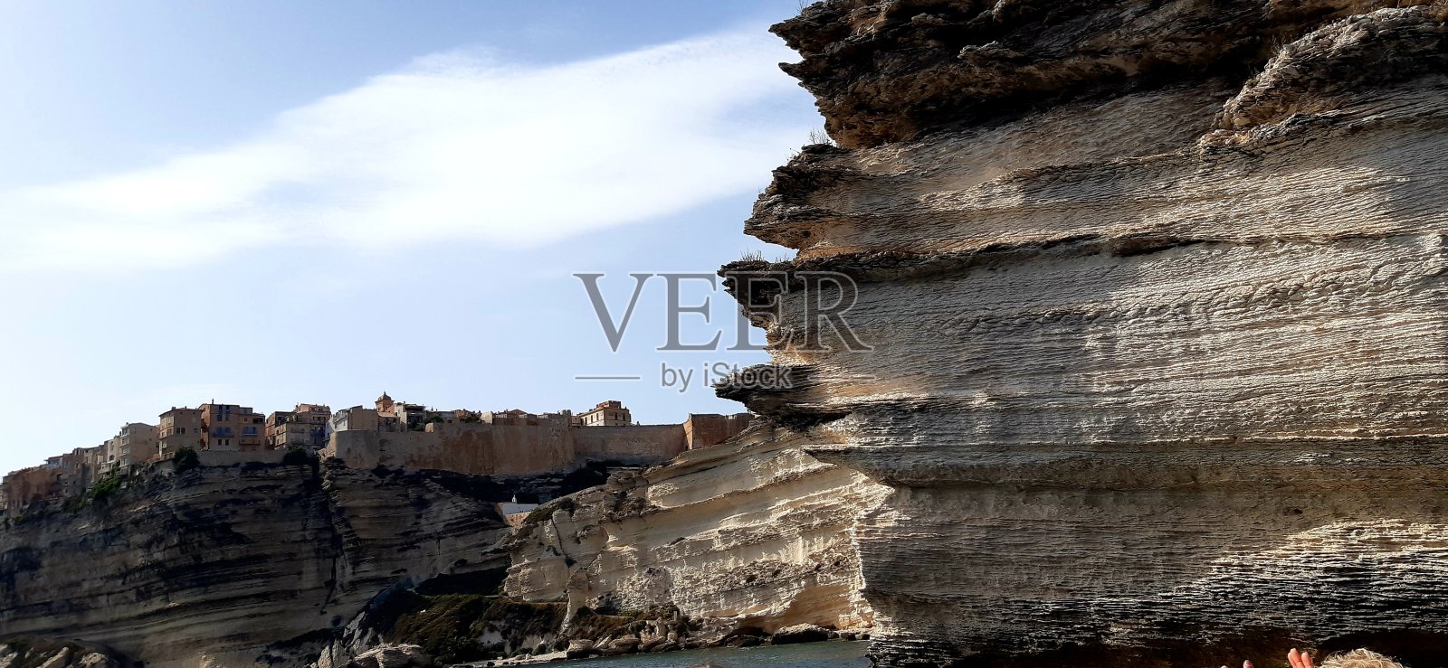 索尸体照片摄影图片