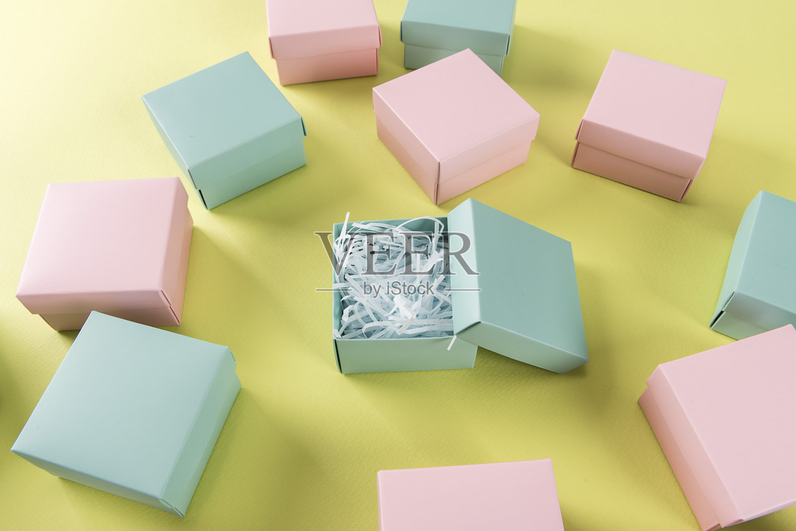 礼物盒照片摄影图片