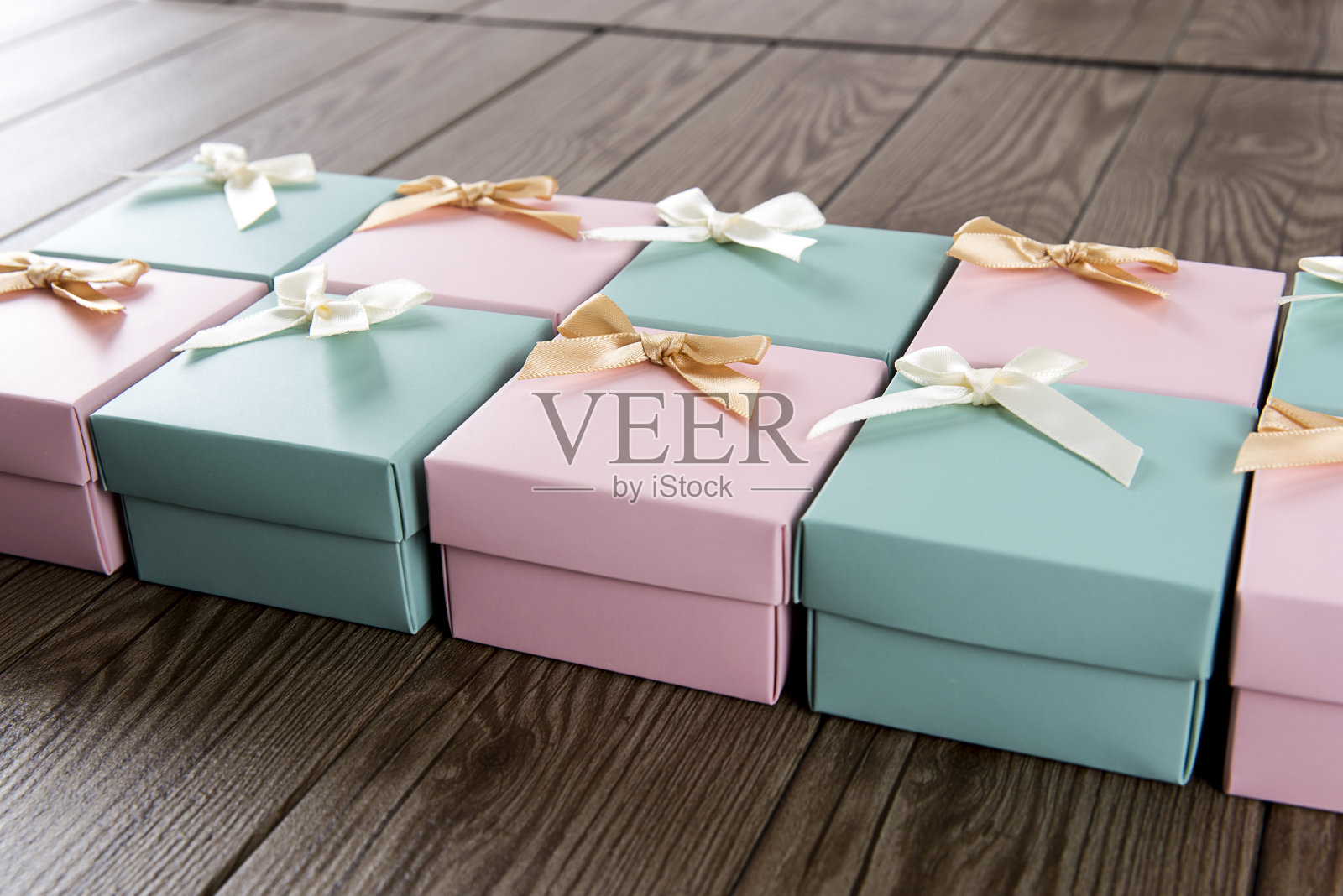 礼物盒照片摄影图片