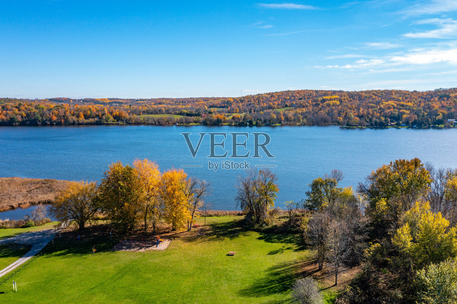 加拿大黑斯廷斯的空中水稻湖和特伦特河照片摄影图片